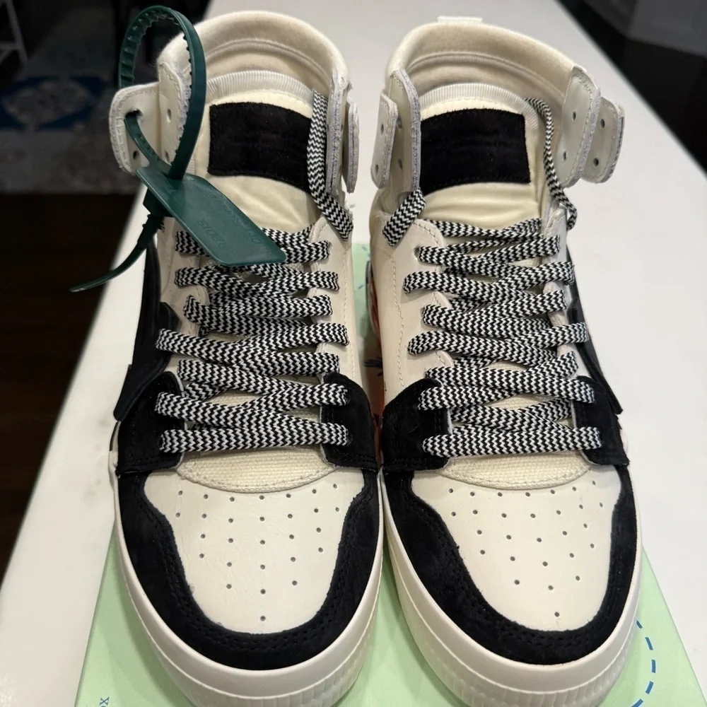 Off-White Vulcanized High Top Floating Arrow iWhite/Black/Red Size US M5/W7 EU38